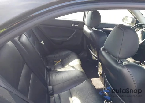 2005 Acura Tsx from USA, damaged, VIN JH4CL96805C003037